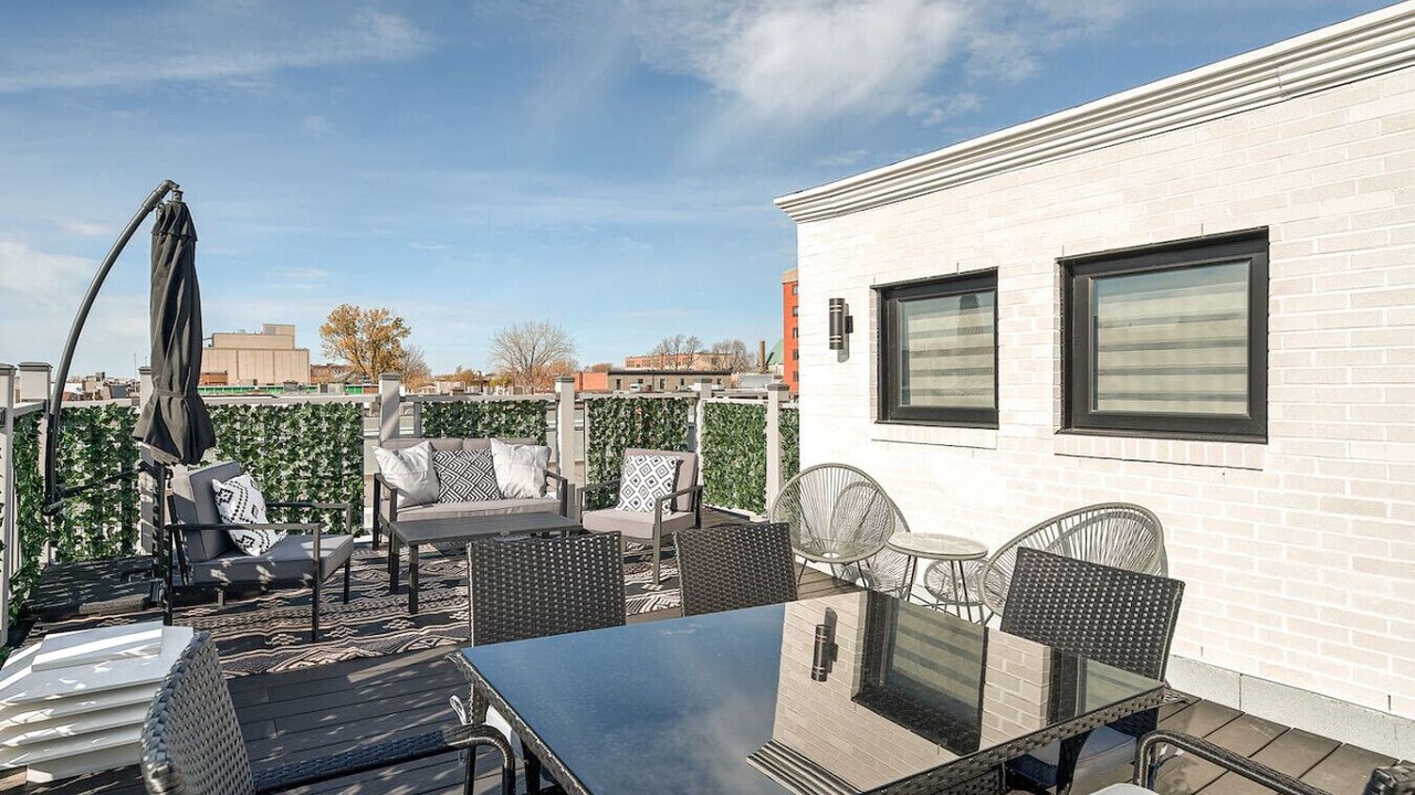 Photo of Outdoor in La Petite-Patrie
