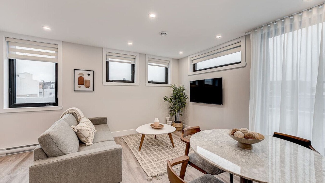 Photo of Livingroom in La Petite-Patrie