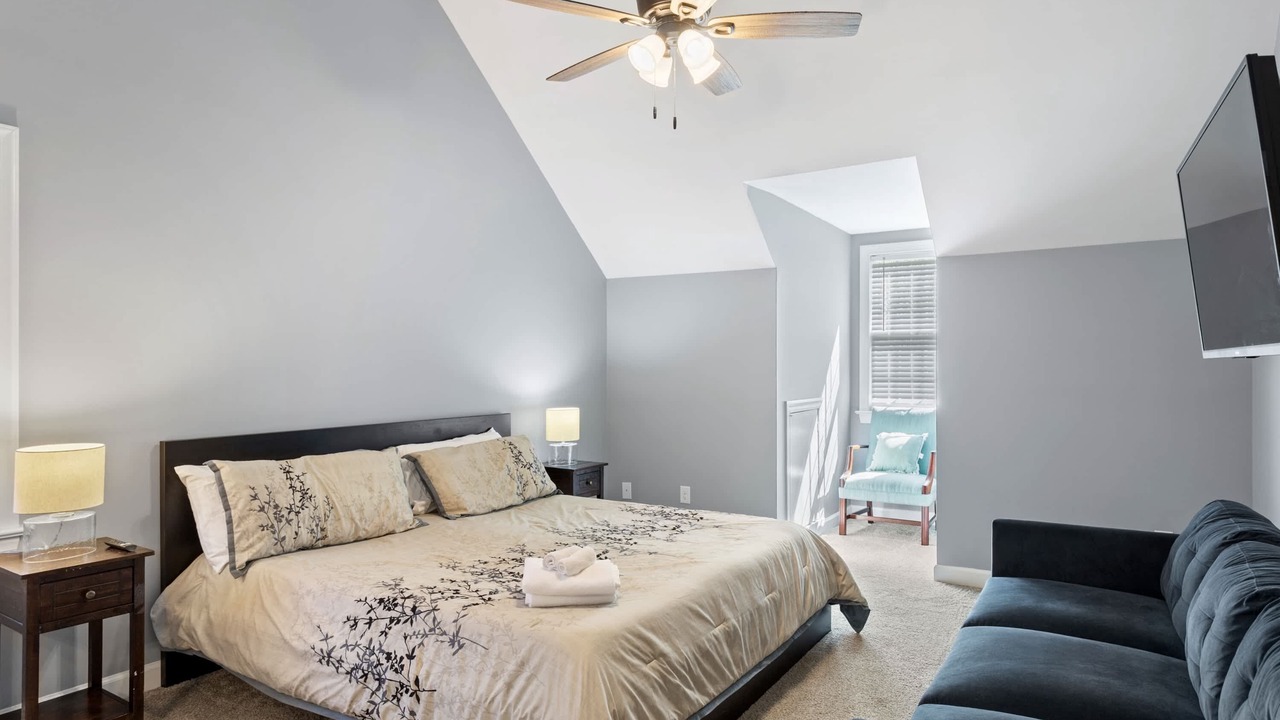 Photo of Bedroom in Apex