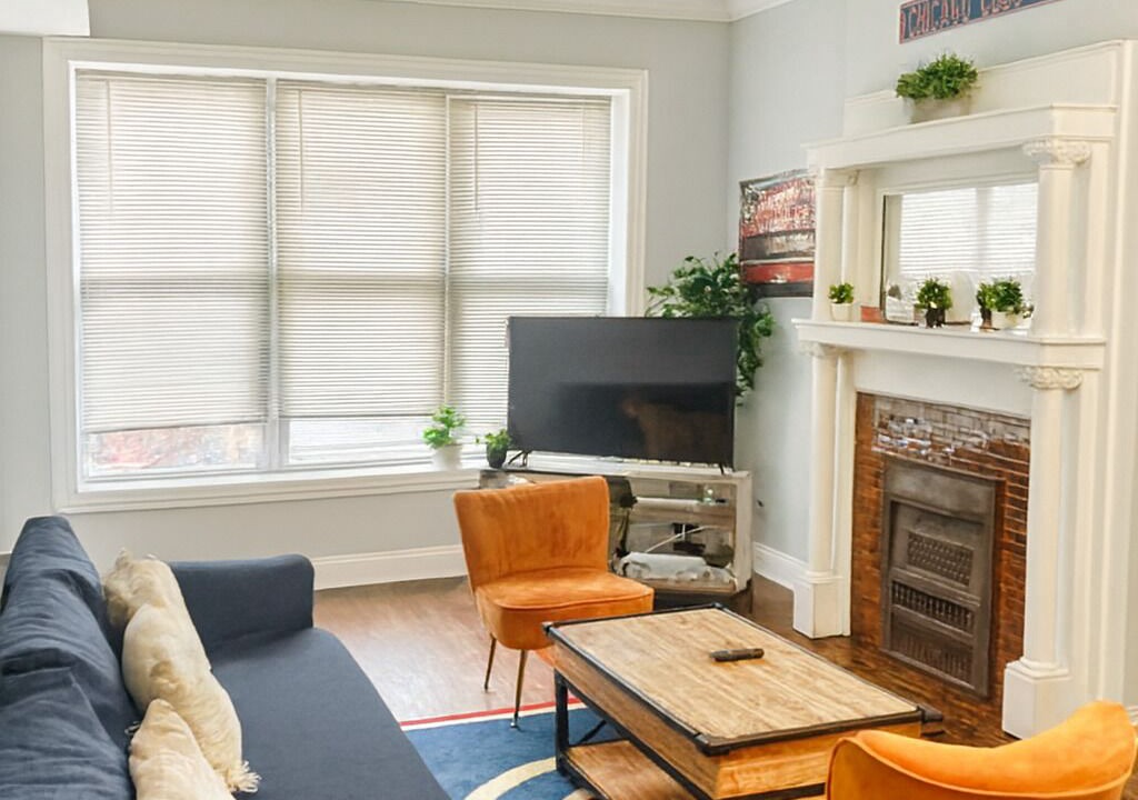 Photo of Livingroom in Lakeview