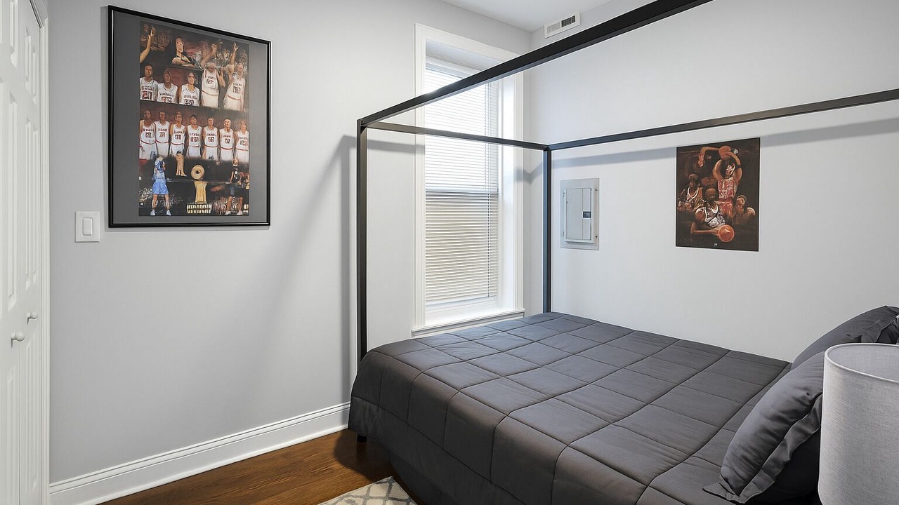 Photo of Bedroom in Lakeview