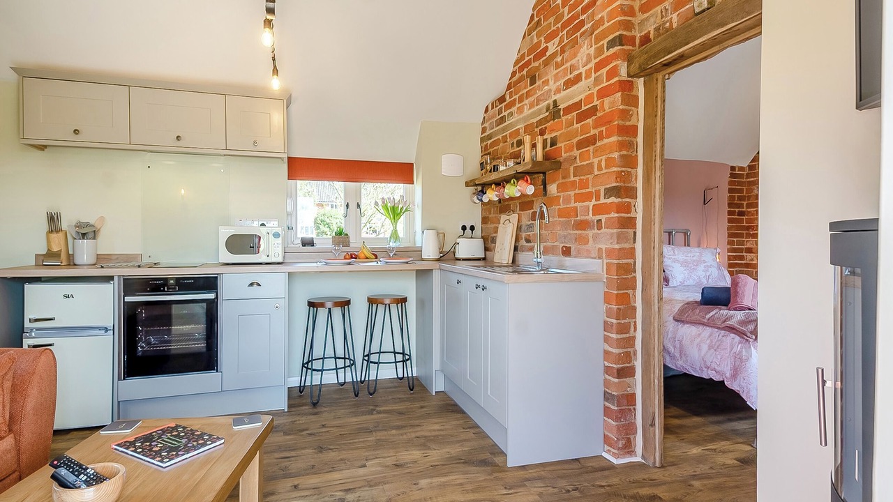 Photo of Others in Diss