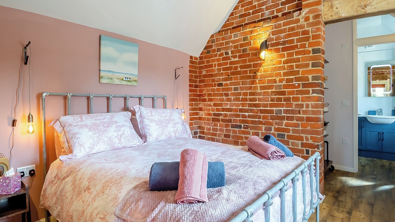 Photo of Others in Diss