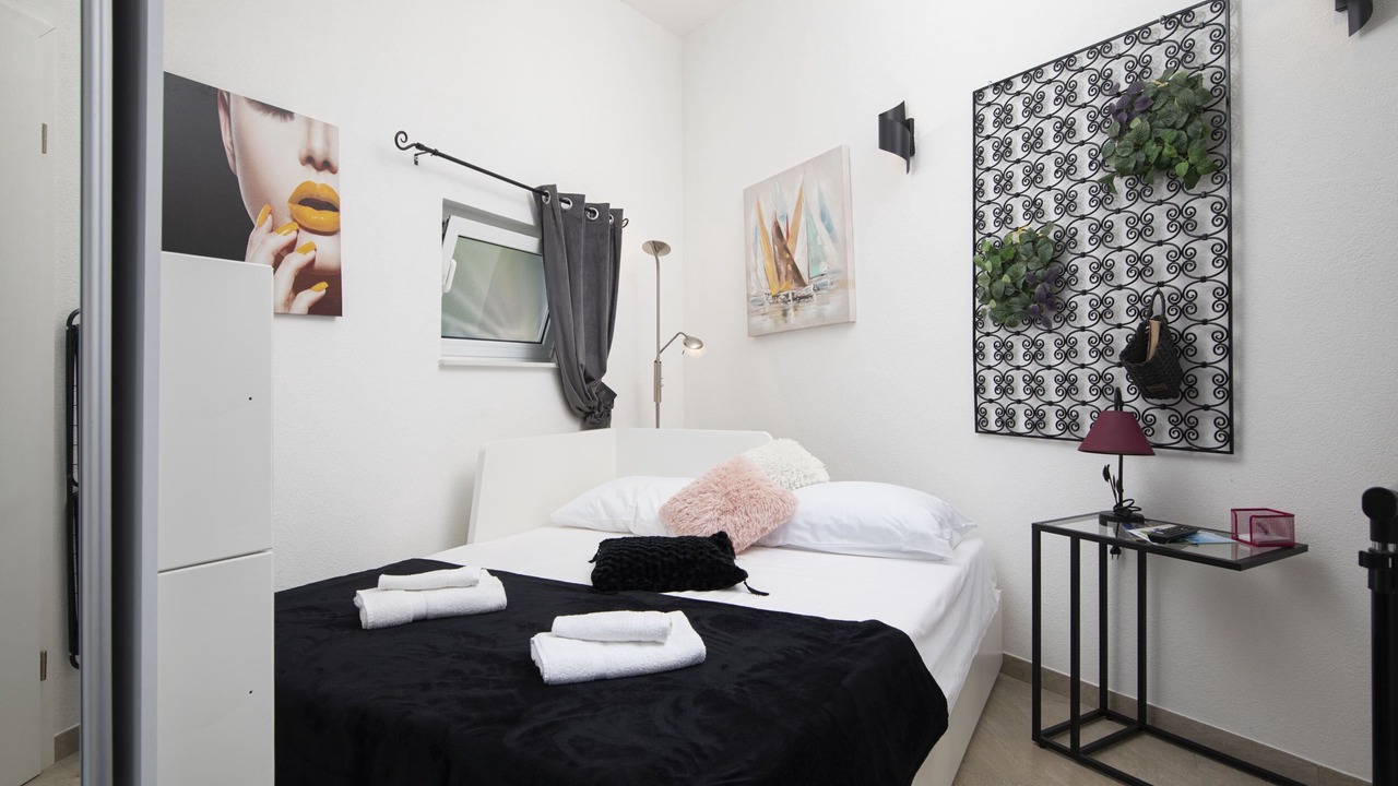 Photo of Bedroom in Ika