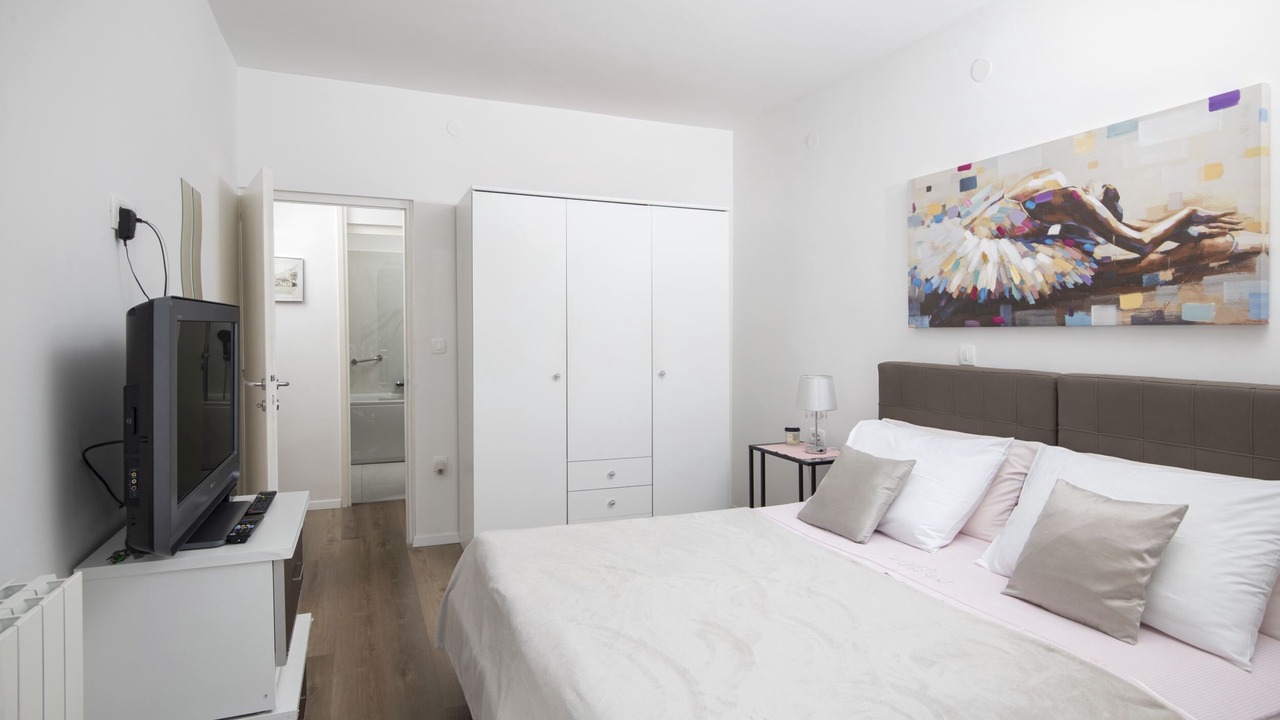 Photo of Bedroom in Ika