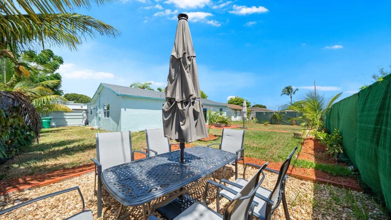Photo of Outdoor in Riviera Beach