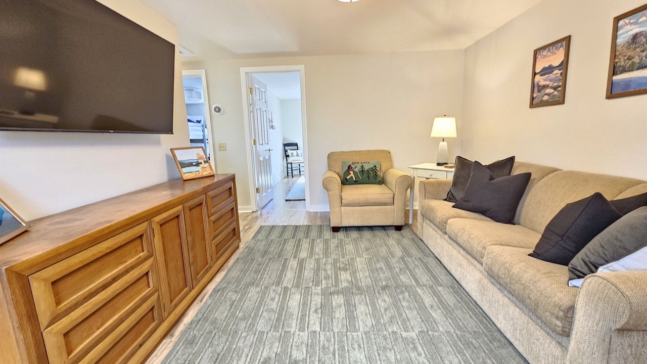 Photo of Livingroom in Southwest Harbor