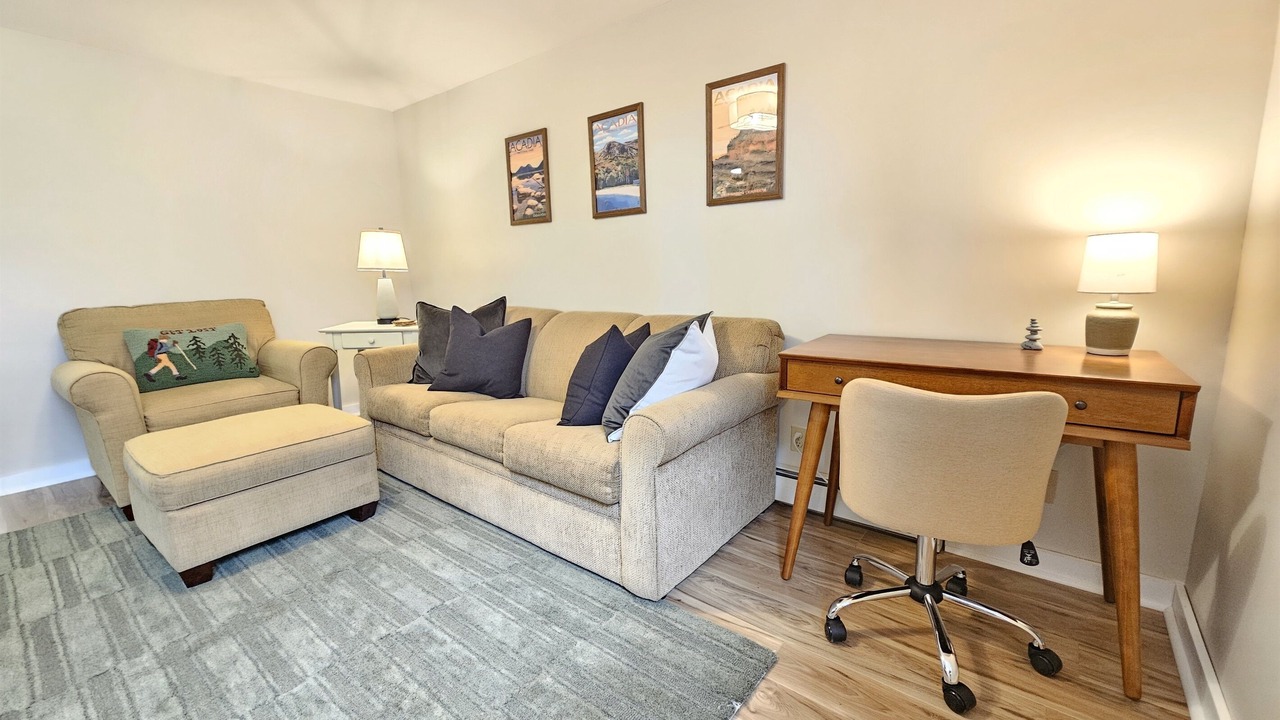 Photo of Livingroom in Southwest Harbor