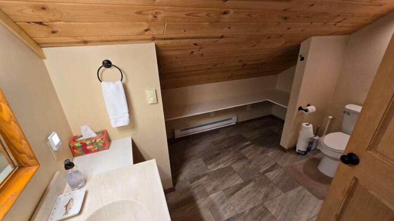 Photo of Bathroom in Big Sky