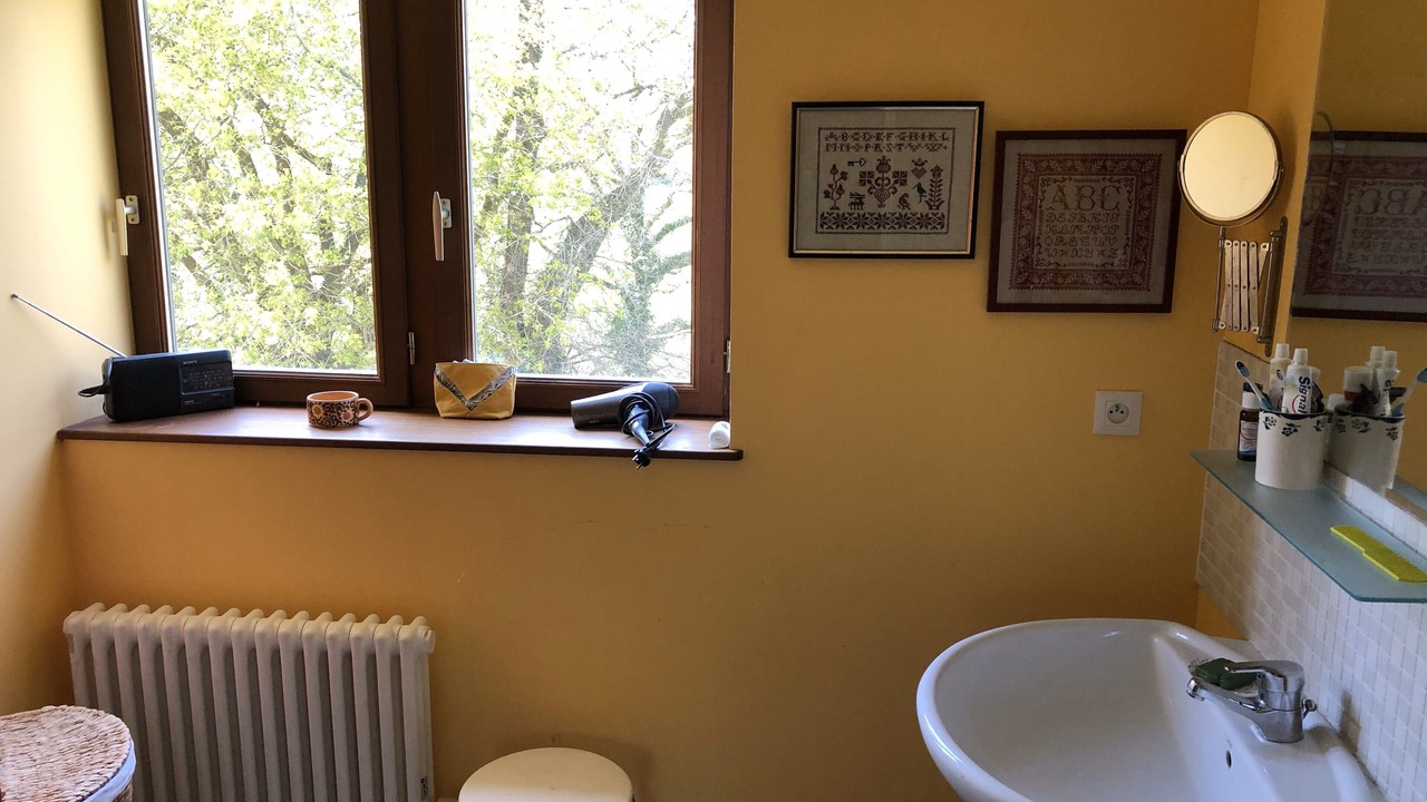 Photo of Bathroom in Theix-Noyalo