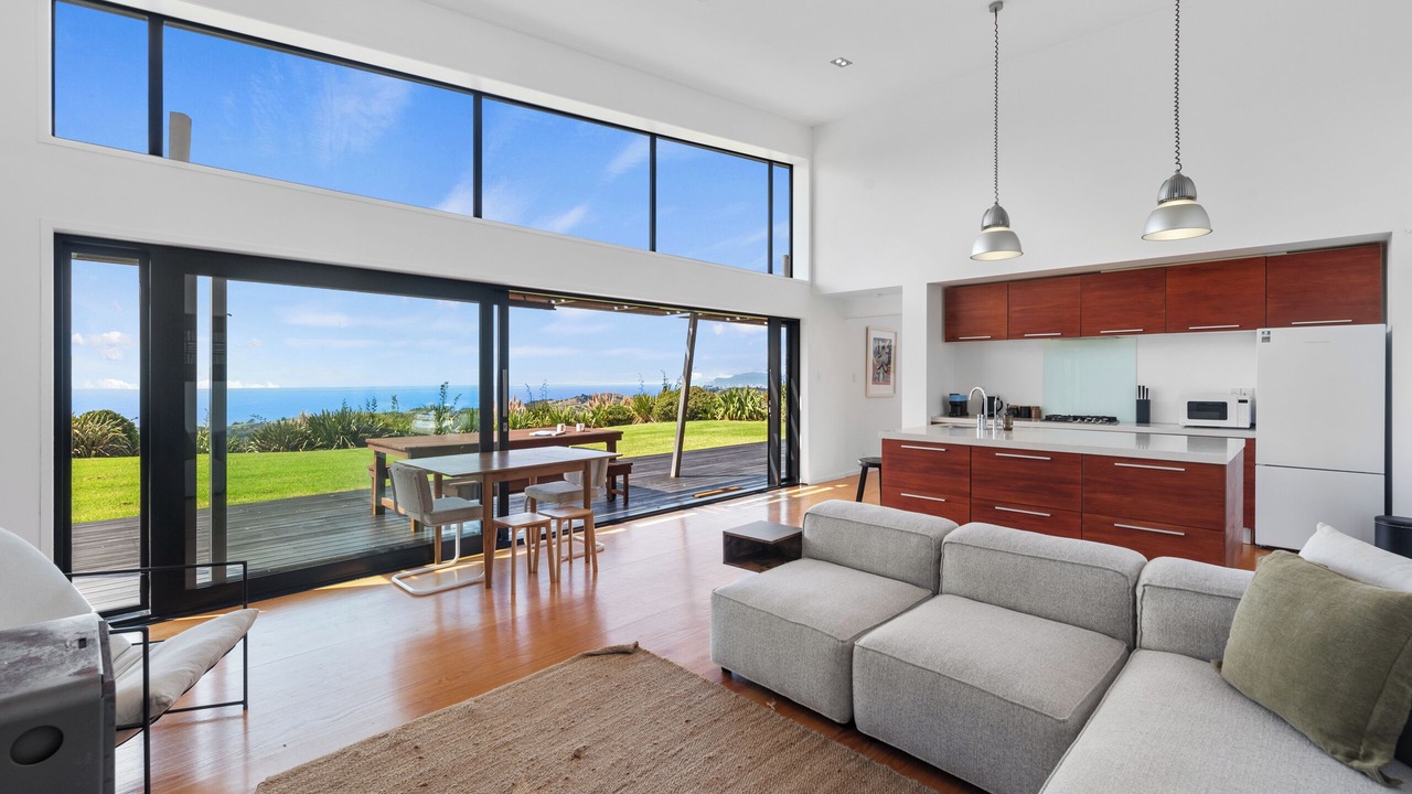 Photo of Livingroom in Whangateau
