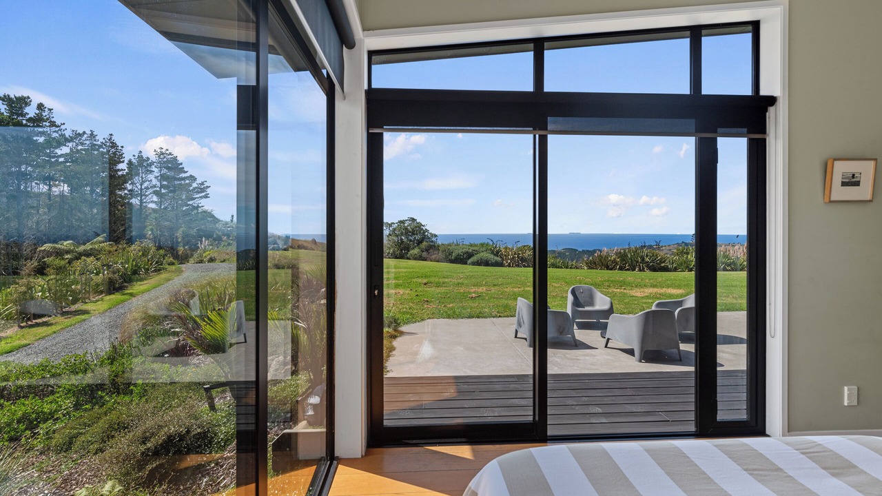 Photo of Bedroom in Whangateau