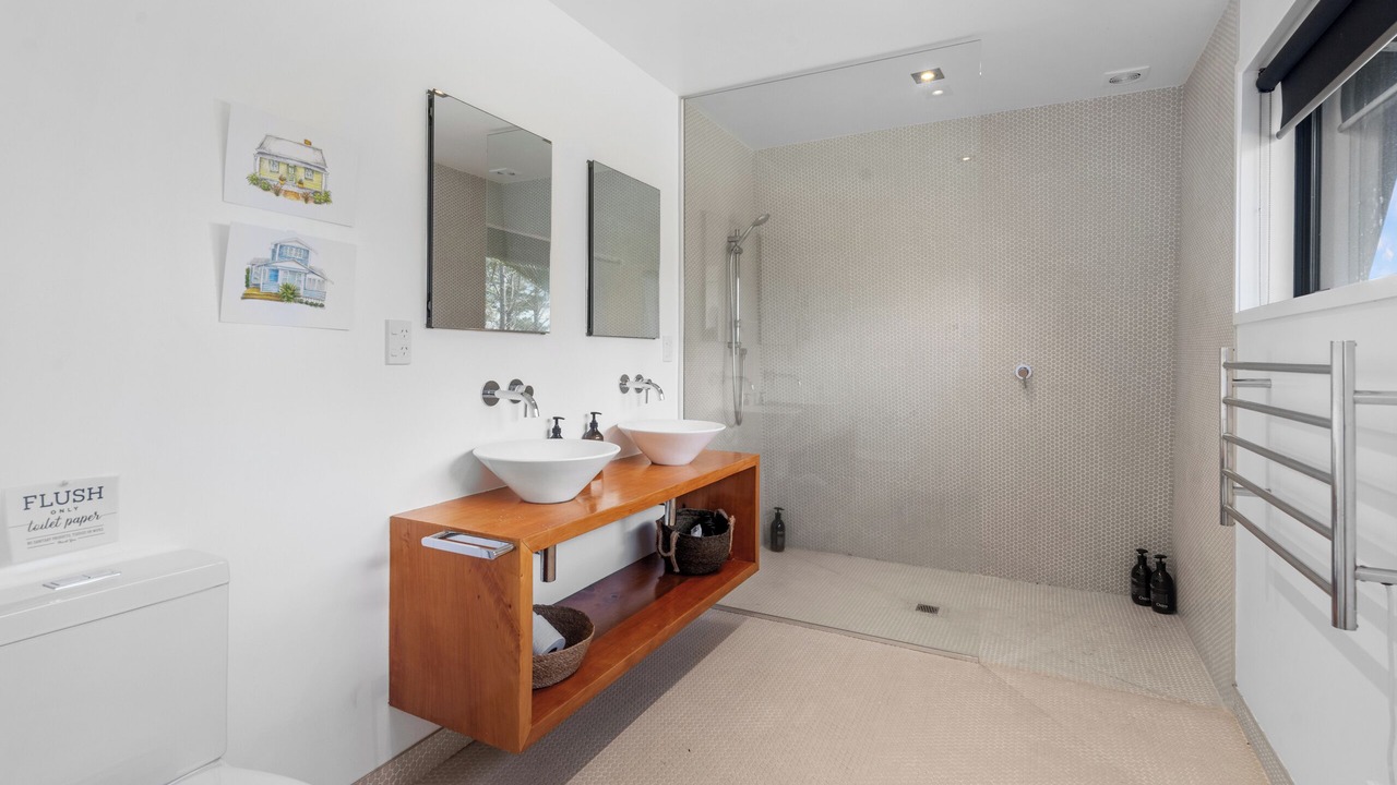 Photo of Bathroom in Whangateau