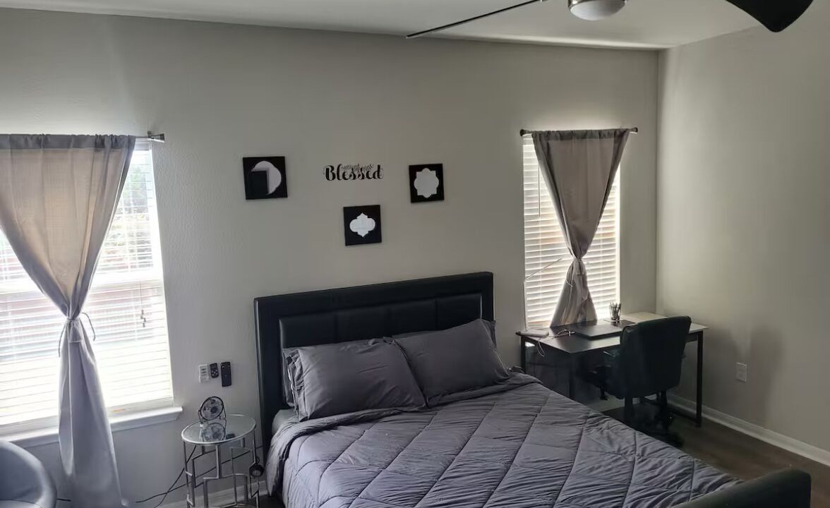 Photo of Bedroom in McNeil