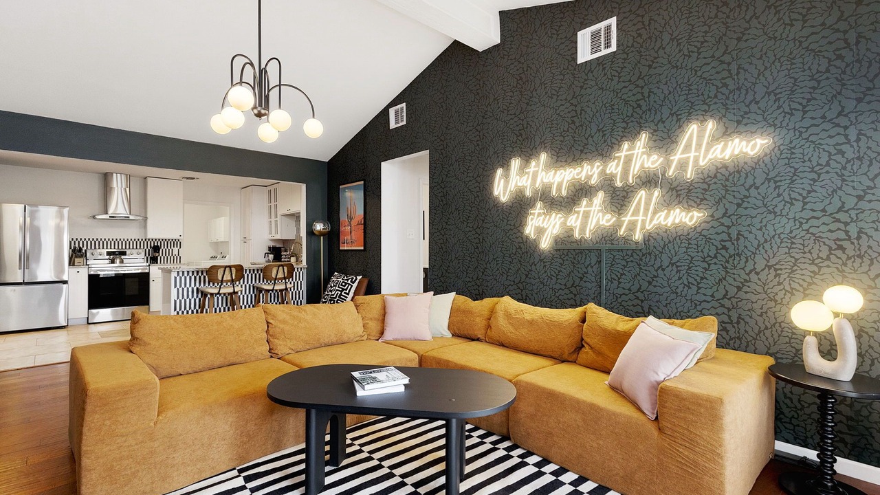 Photo of Livingroom in Lockhill Estates