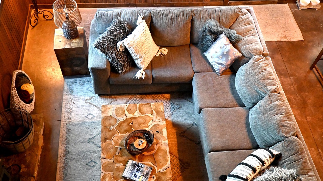 Photo of Livingroom in Fall River