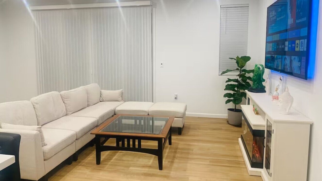 Photo of Livingroom in Lathrop