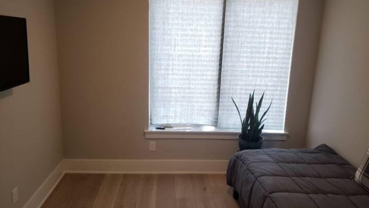 Photo of Bedroom in Tool