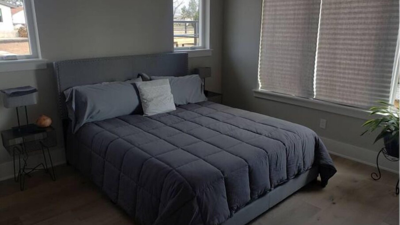 Photo of Bedroom in Tool