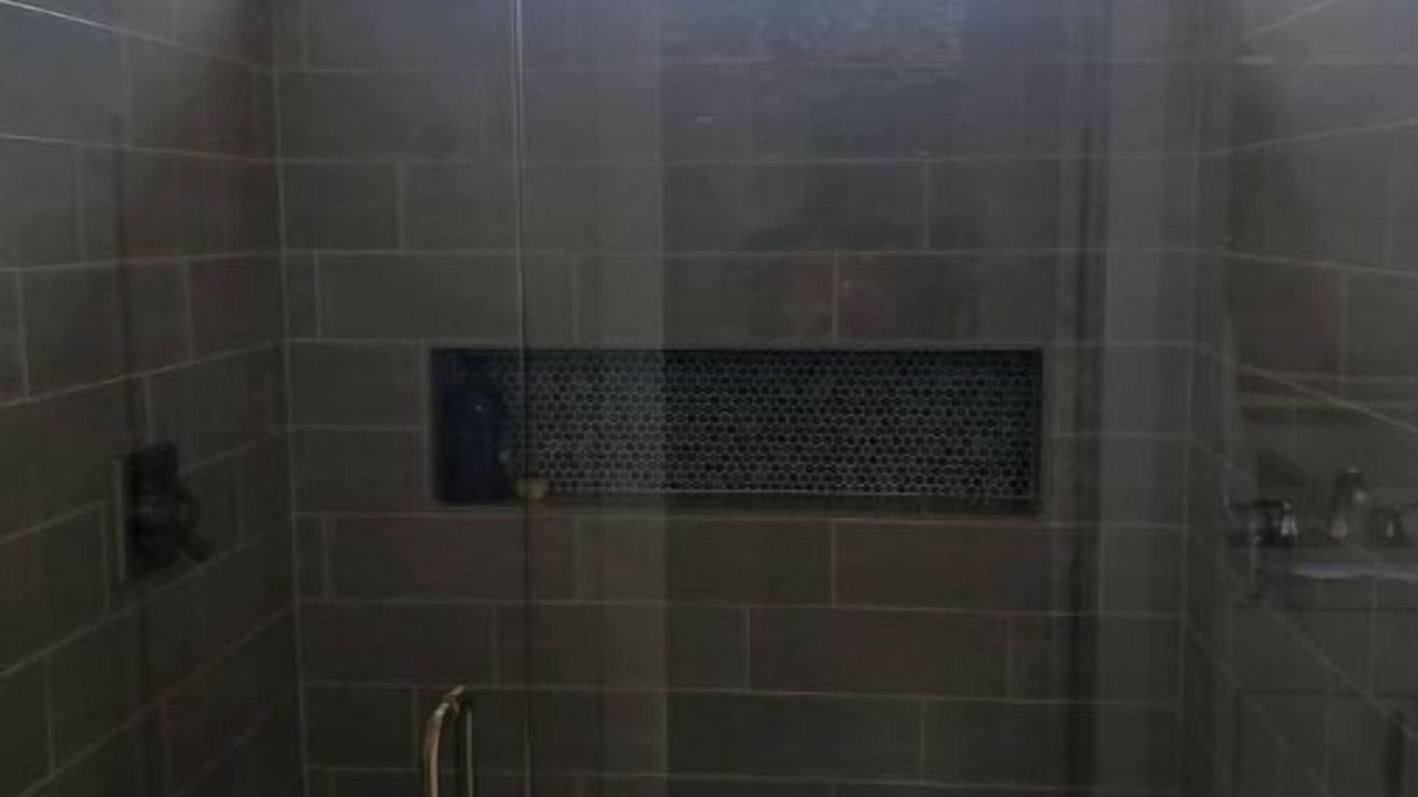 Photo of Bathroom in Tool