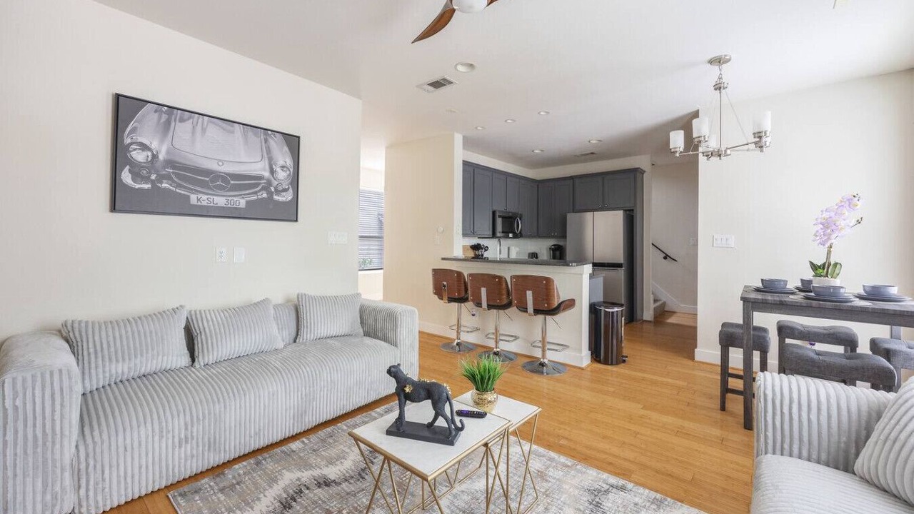Photo of Livingroom in Oak Lawn