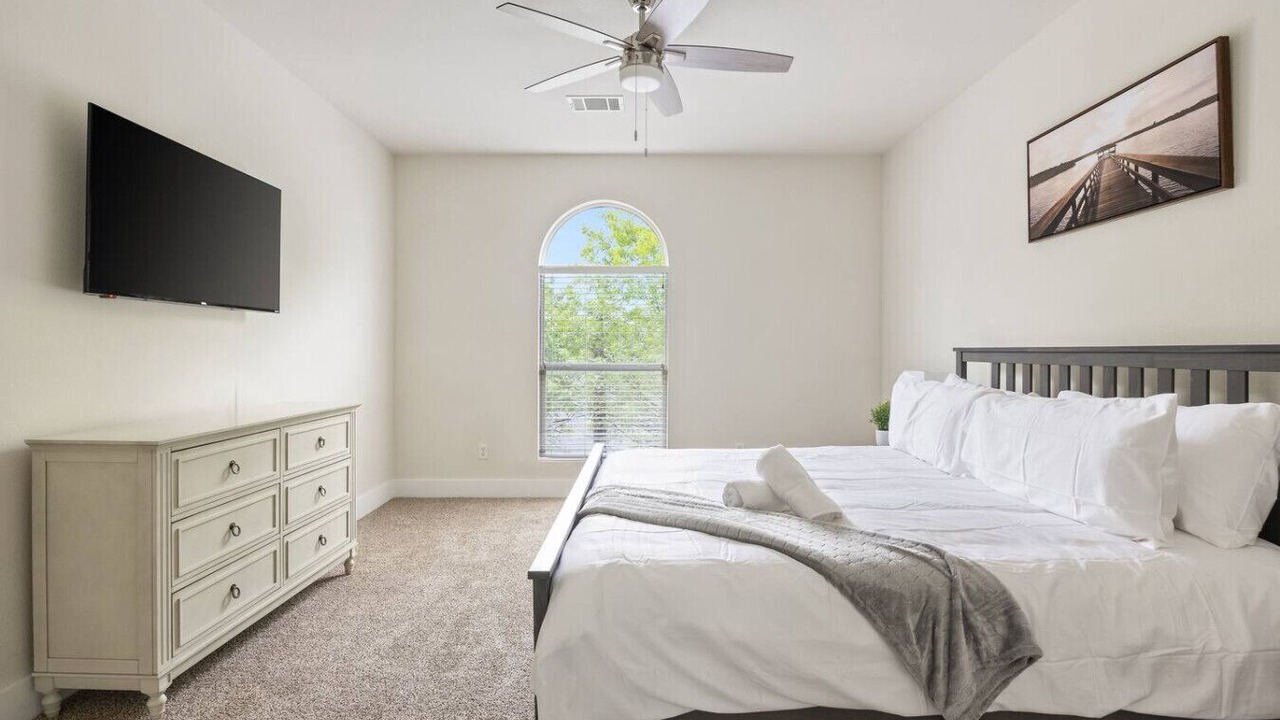 Photo of Bedroom in Oak Lawn