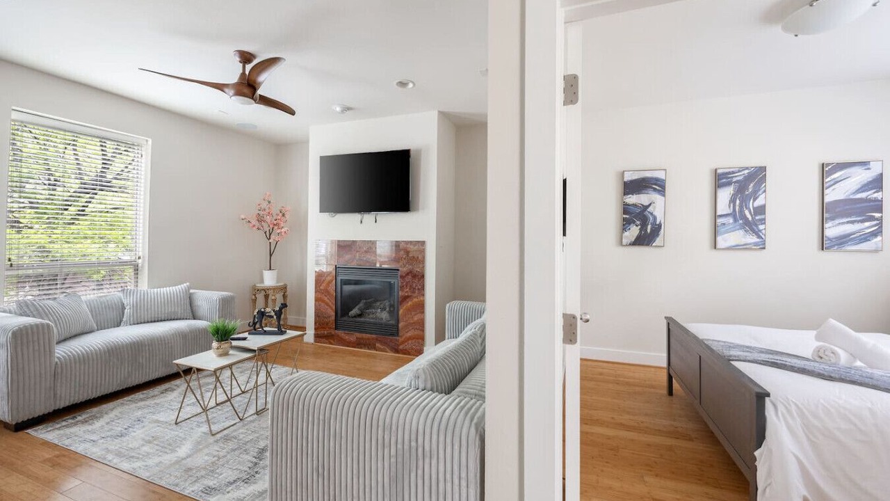 Photo of Bedroom in Oak Lawn