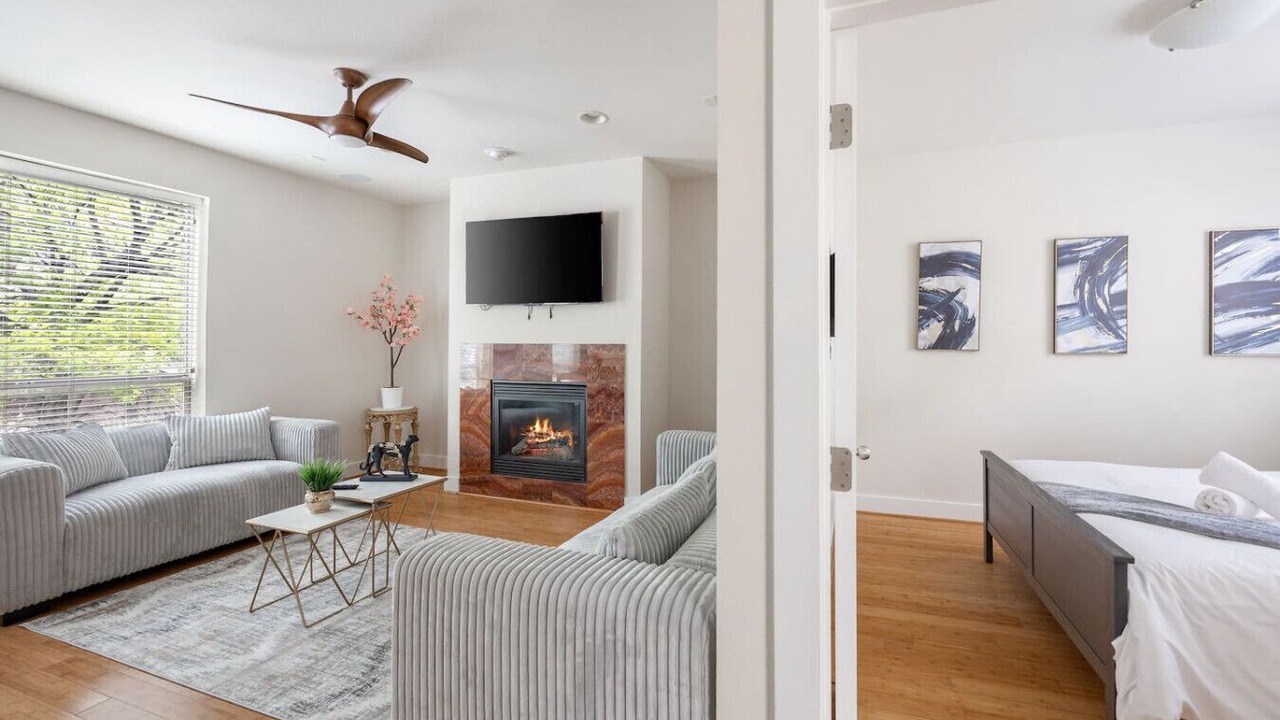 Photo of Bedroom in Oak Lawn