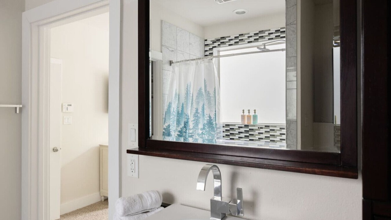 Photo of Bathroom in Oak Lawn