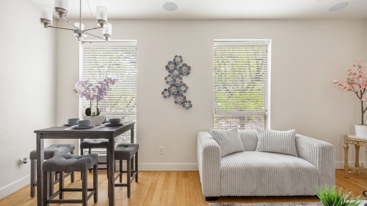 Photo of Livingroom in Oak Lawn