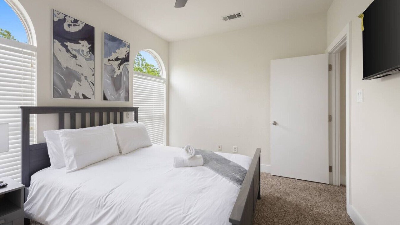 Photo of Bedroom in Oak Lawn