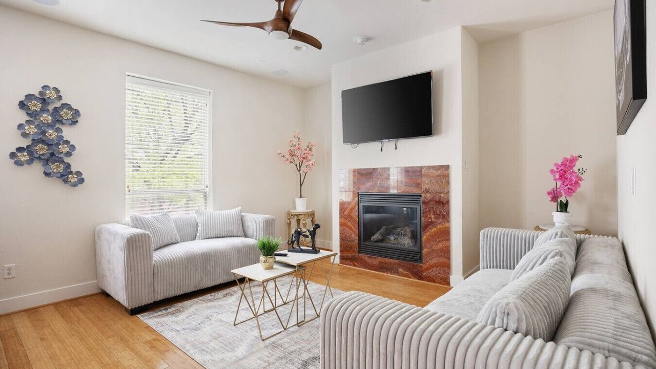 Photo of Livingroom in Oak Lawn