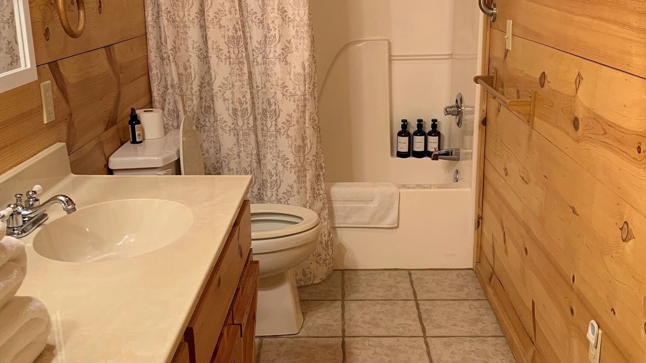 Photo of Bathroom in Mountain View