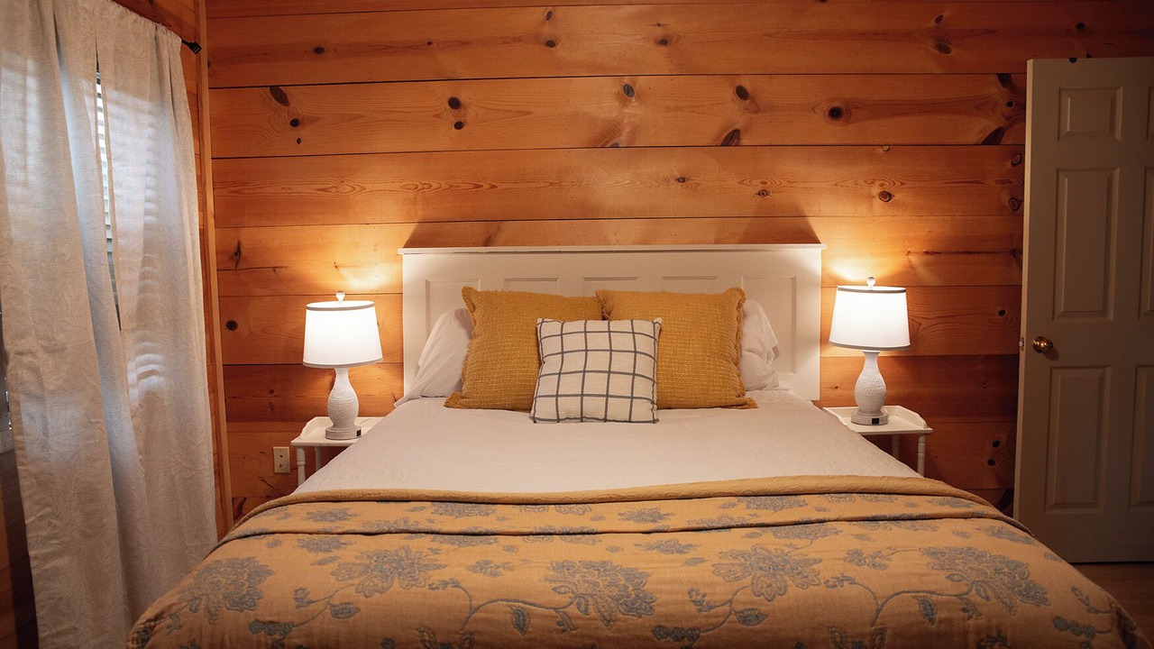 Photo of Bedroom in Mountain View