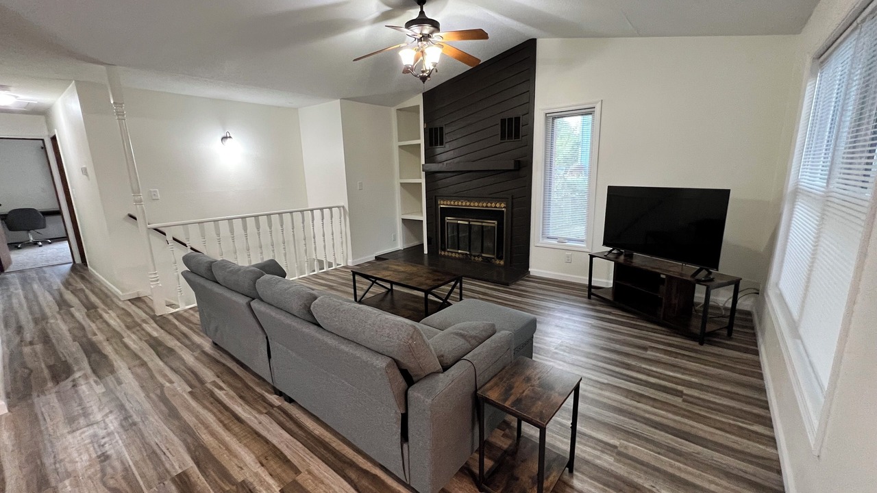 Photo of Livingroom in Coralville