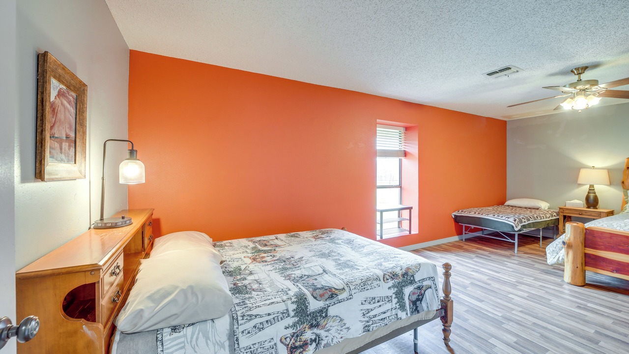 Photo of Bedroom in Daisy