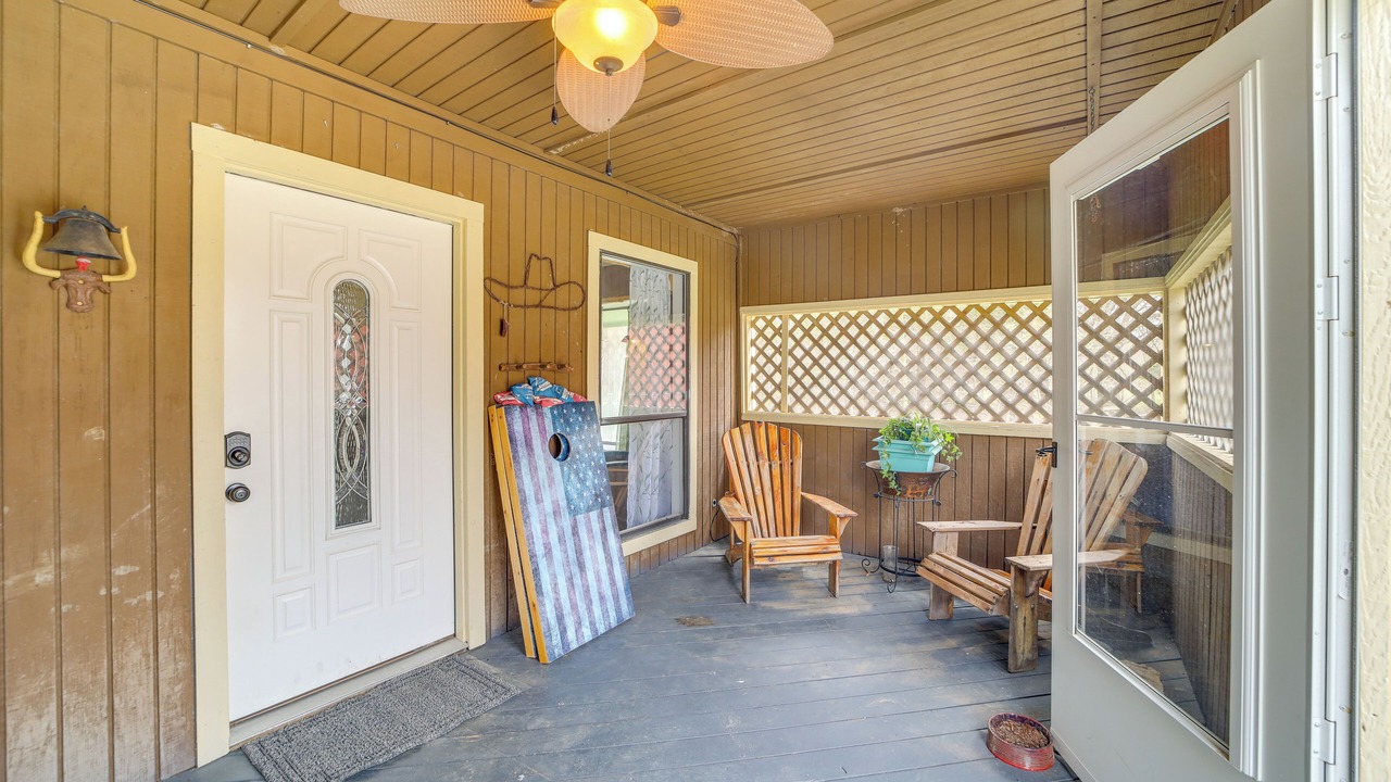 Photo of Outdoor in Daisy