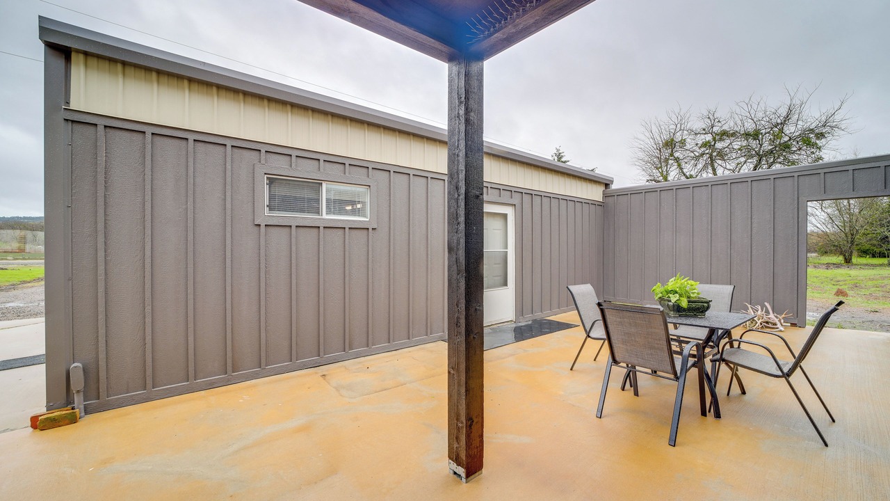Photo of Outdoor in Daisy