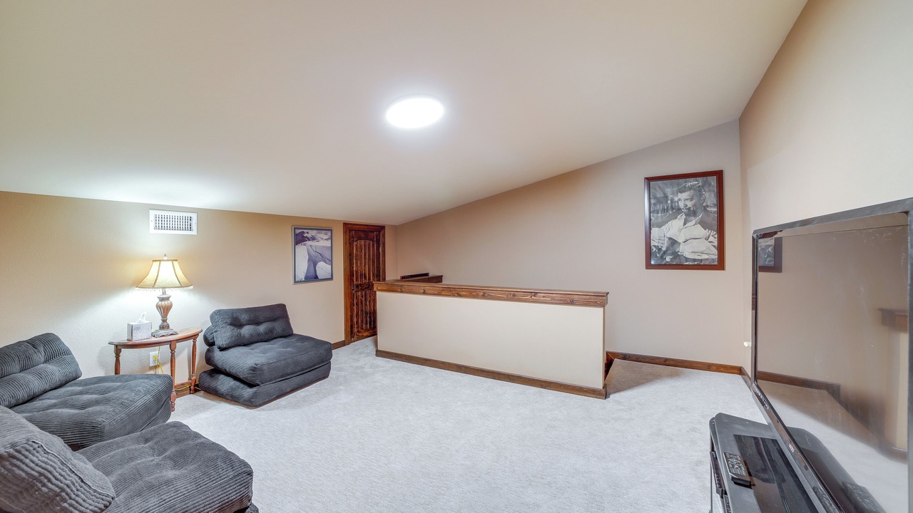 Photo of Livingroom in Daisy