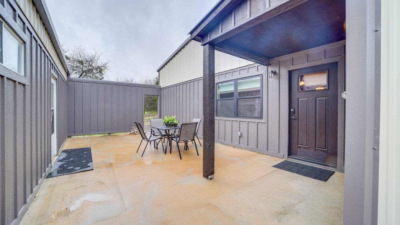 Photo of Outdoor in Daisy