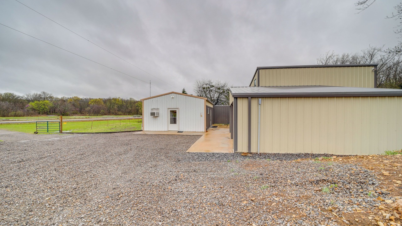 Photo of Outdoor in Daisy