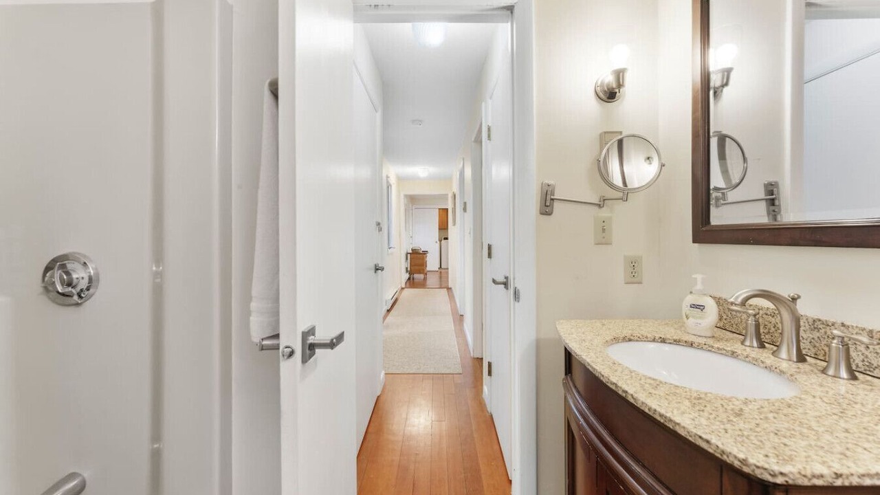 Photo of Bathroom in Lagoon Heights
