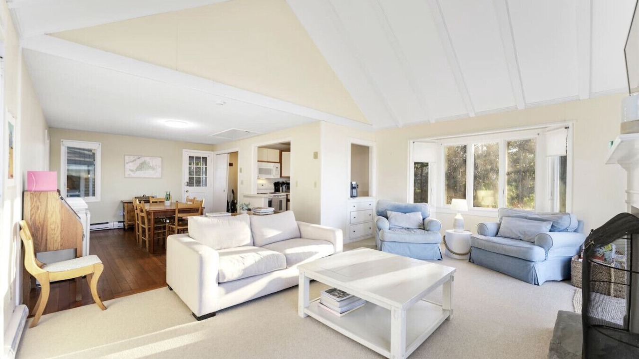 Photo of Bedroom in Lagoon Heights