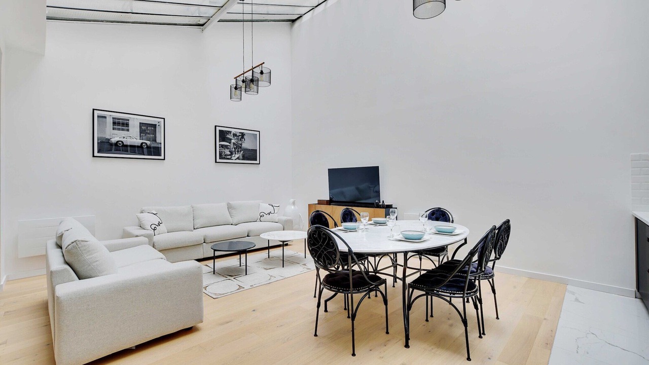 Photo of Livingroom in Quartier de la Folie-Mericourt