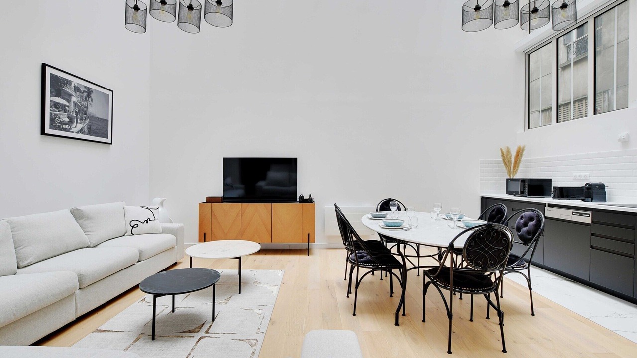 Photo of Livingroom in Quartier de la Folie-Mericourt