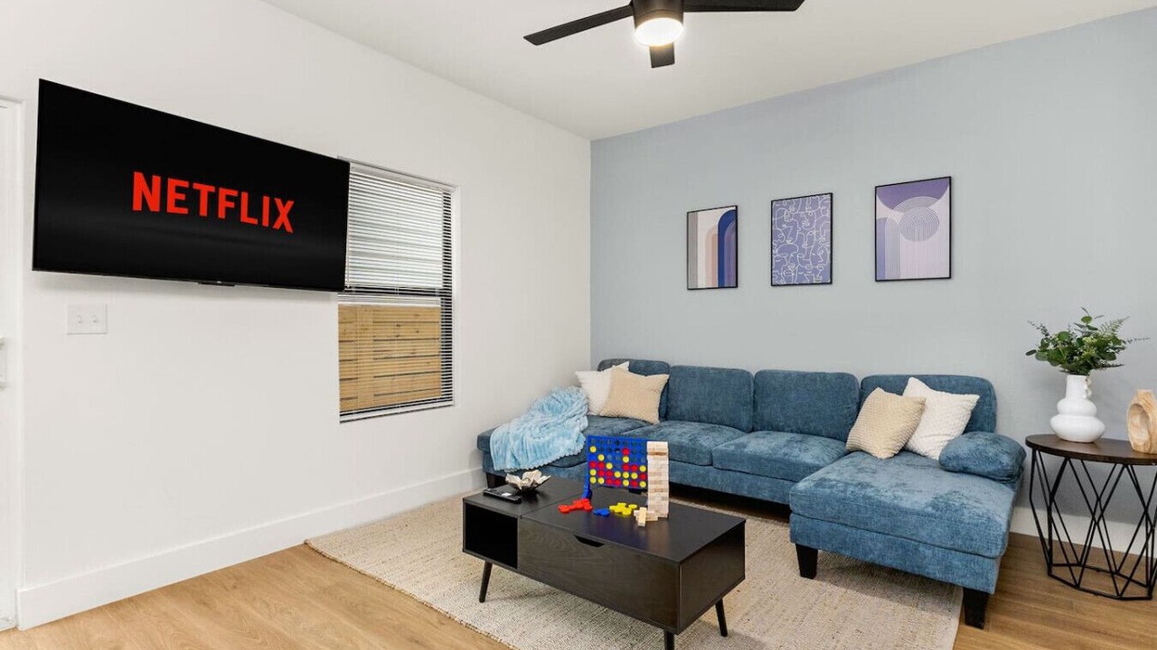 Photo of Livingroom in Nevada Street