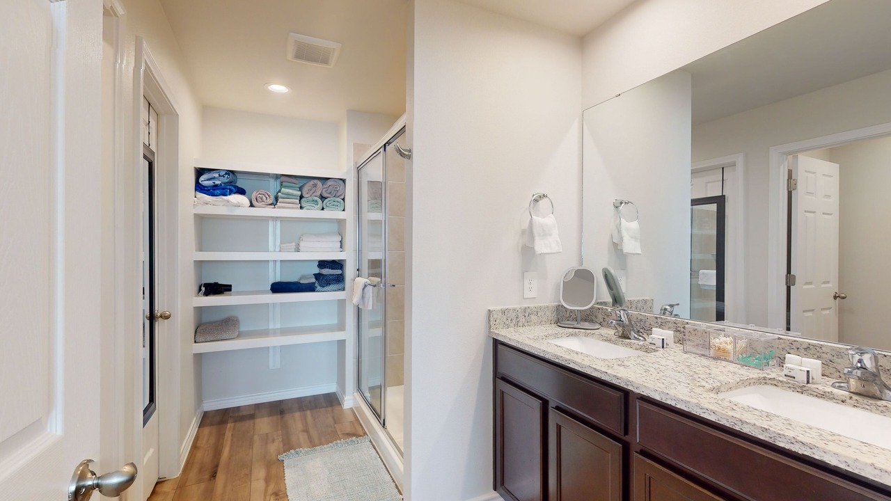 Photo of Bathroom in Flour Bluff
