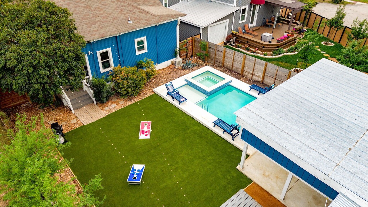 Photo of Others in Tobin Hill