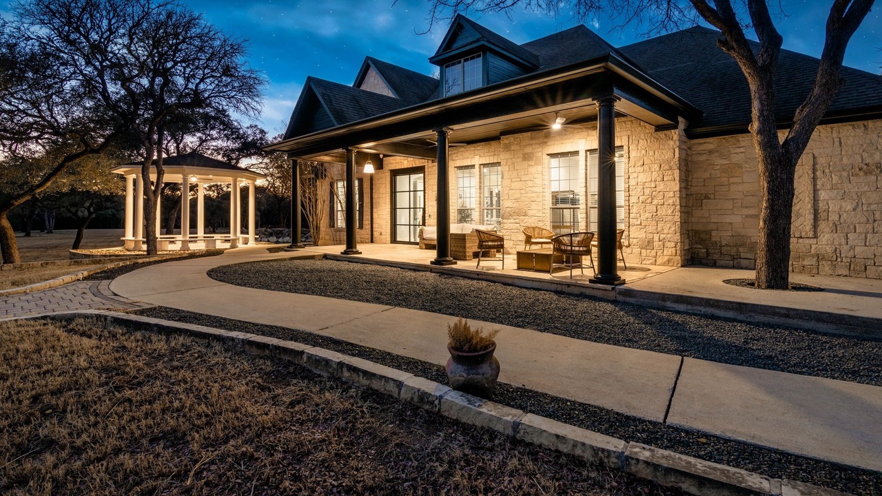 Photo of Outdoor in Shady Hollow