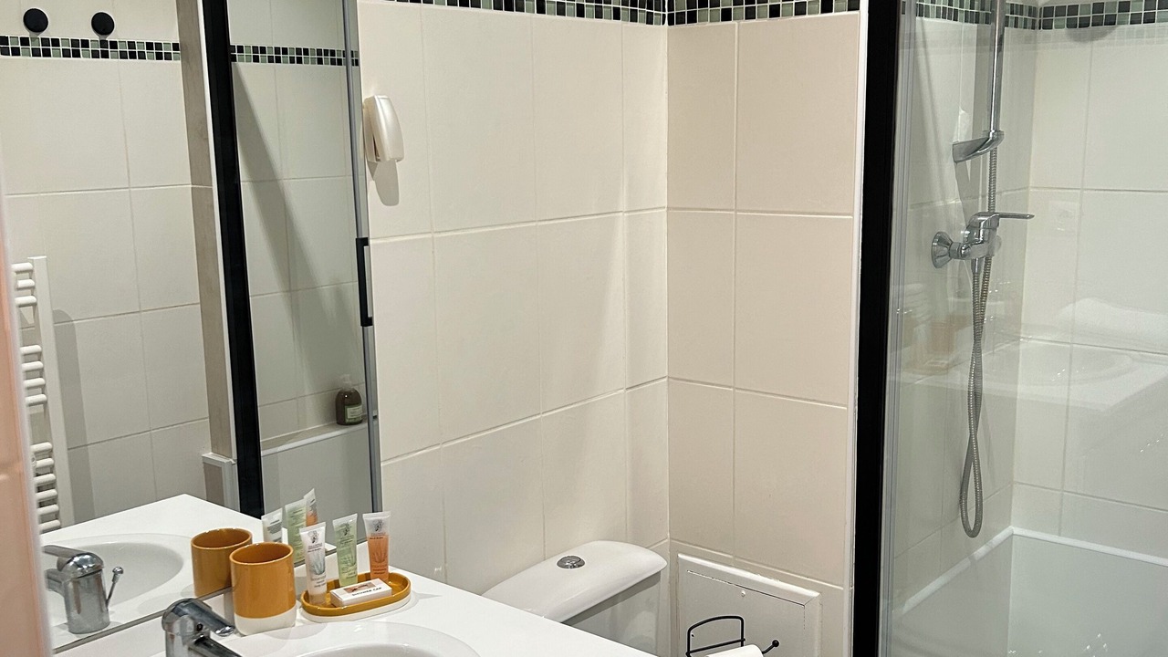 Photo of Bathroom in Epernay